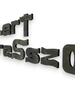 Hatalmas kültéri ötvös iparművész által készített, "Kert presszo" felirat. 2,5-3m