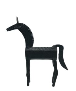 Iparművész lovas szobor