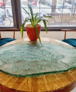 Hatalmas üveg dísztál