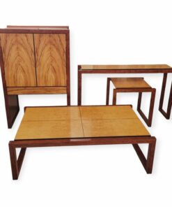 Minimalista stílusú garnitúra