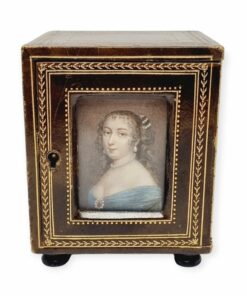 Szecessziós ékszertartó