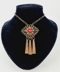 Keleties stílusú Vintage design réz nyaklánc piros kővel