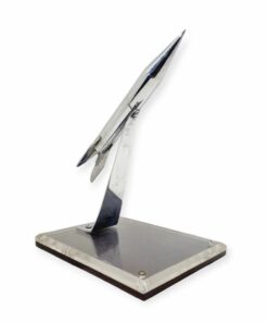 Space age rakéta makett.